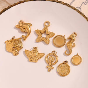 Pendentifs et breloques élégants en acier inoxydable plaqué or PVD, étanches, pour la création de bijoux tendance - Product Image 4