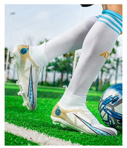 Zapatillas <span class=keywords><strong>de</strong></span> Fútbol Profesionales <span class=keywords><strong>Baratas</strong></span> Originales con Tacos Plateados para Entrenamiento Deportivo en Césped Artificial, Ligeras y Suaves para Hombre y <span class=keywords><strong>Mujer</strong></span> - Product Image 5