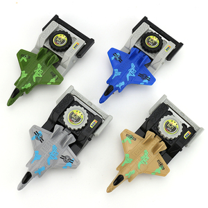 Jouet d'avion de chasse à catapulte en plastique amusant avec bonbons - Product Image 4