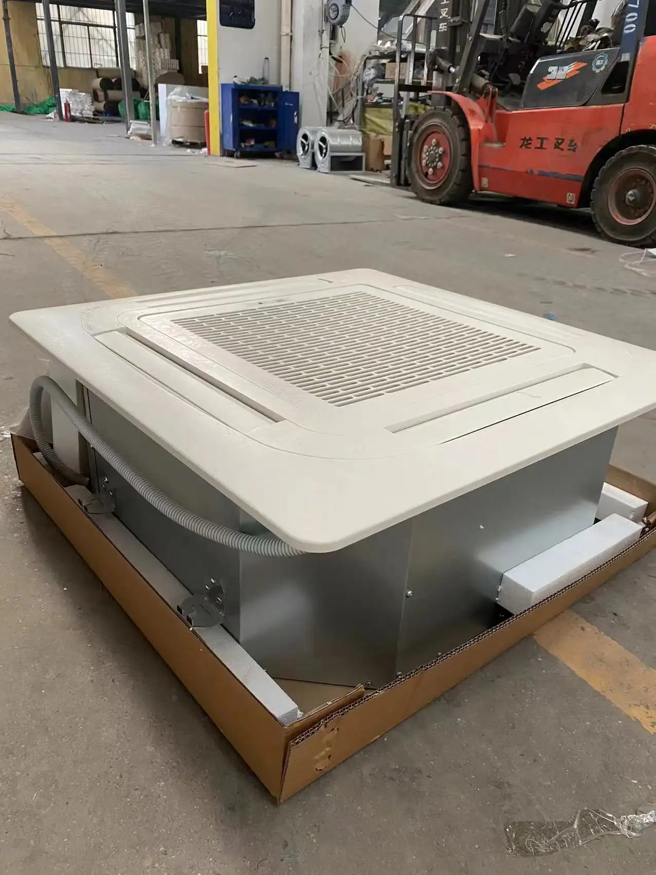 Nieuwe 6kw Centrale Airconditioning Systeem Met Verwarming En Koeling Plafond Mount Ventilator Coil Unit Concurrerende Prijs