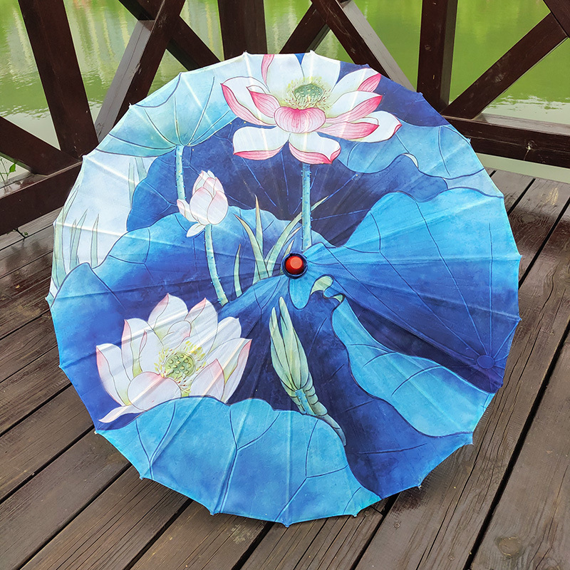 Clair de lune de l'étang de lotus