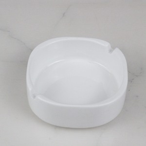 Alta calidad personalizado Hotel bar Oficina Color blanco porcelana cigarro Cenicero logotipo personalizado Cenicero de cerámica - Product Image 3