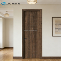Portes composites WPC modernes et étanches Jiuyixing, très vendues, avec cadre de porte, porte à âme creuse WPC intégrale avec design sculpté CNC