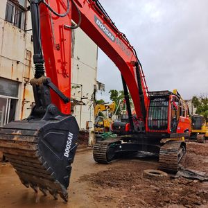 รถขุดไฮดรอลิก Doosan DX340LCA เครื่องจักรกลหนักทรงพลัง อุปกรณ์ก่อสร้างจากโรงงานดั้งเดิม ทนทาน คุณภาพสูง - Product Image 1