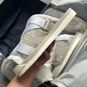 2025 Hot Sale Summer Luxury Sandals Slippers Couple Casual Sandals <b>Women</b> Men Outdoor Designer Slippers Flat <b>Shoes</b> - Product Image 5