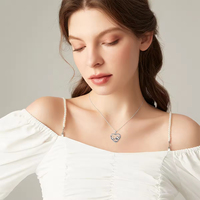 Collier pendentif lettre coeur gravé lune et soleil en argent sterling S925