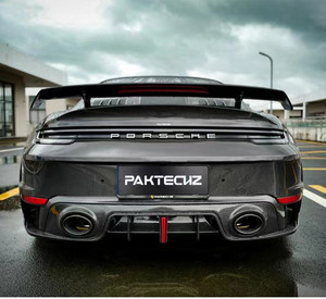 ชุดแต่งตัวถังคาร์บอนไฟเบอร์แห้งใหม่ ZNDR สำหรับ 992 Turbo S พร้อมสปอยเลอร์ PAK อัพเกรดแบบติดตั้งเอง รุ่นปี 2020- ชุดเปลี่ยนทดแทน - Product Image 3