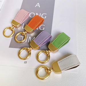 Porte-clés en cuir exquis et créatif, nouveau pendentif pour sac à main, ornement original avec personnalité - Product Image 1