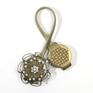 ห่วงรัดผ้า<span class=keywords><strong>ม่าน</strong></span>แม่เหล็กสุดสร้างสรรค์เชือกผูกผ้า<span class=keywords><strong>ม่าน</strong></span>แบบยืดได้ลูกบอลแขวนปริมาณมาก - Product Image 5