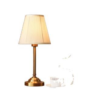 Lampe de table en alliage de style nordique, luxe léger, nouvelle lampe de chevet décorative minimaliste, chaude, pour salon, bureau, style américain, Ins - Product Image 3