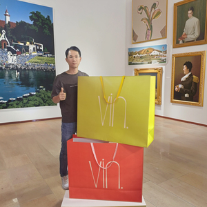 Bolsa de compras de papel personalizada de gran tamaño XXL de lujo de gran tamaño para uso en supermercados para embalaje de regalo laminación de exposición de joyas - Product Image 1