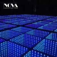 Plancher de danse à miroir infini LED RGB DJ / Panneau LED à effet 3D pour spectacle de danse