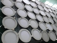 Lampu Downlight LED RGBW Pintar Bersertifikasi UL Ultra Tipis 3.5 5 7 10 Inch Lampu Plafon Tersembunyi 12mm Lampu Plafon RGBW Dapat Diredupkan untuk Kantor