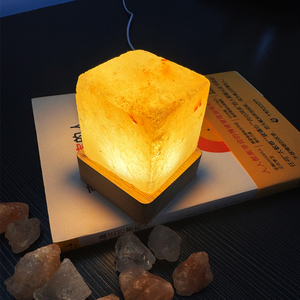 Lampe <span class=keywords><strong>de</strong></span> <span class=keywords><strong>sel</strong></span> <span class=keywords><strong>de</strong></span> l'Himalaya moderne, faite à la main, toucher réel, contrôle USB, pierre naturelle, <span class=keywords><strong>fleur</strong></span>, ange, Feng Shui, décoration <span class=keywords><strong>de</strong></span> chambre <span class=keywords><strong>de</strong></span> Noël - Product Image 2
