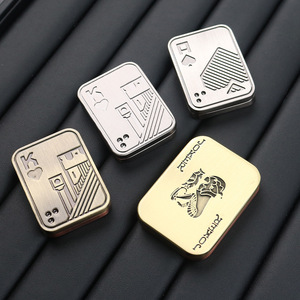 Slider Fidget de Metal con Diseño de Cartas de Póker, Juguete Antiestrés para Halloween, para Todas las Edades - Product Image 6