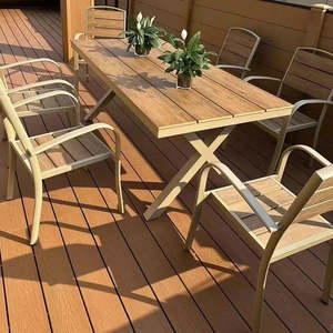 أرضيات خشبية بلاستيكية حديثة للاستخدام الخارجي في الفيلات والساحات والحدائق والممرات - تصميم متداخل بخطوط عمودية صلبة مضادة للانزلاق ومتينة - Product Image 6