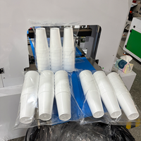 Machine d'emballage automatique de gobelets jetables avec fonction de comptage 1/2/3 rangées par paquet, entraînement servo, PLC, 20-60 sachets/min