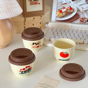 Tasse à café créative Lelyi INS en céramique avec couvercle, motif chat mignon, design élégant et délicat - Product Image 3