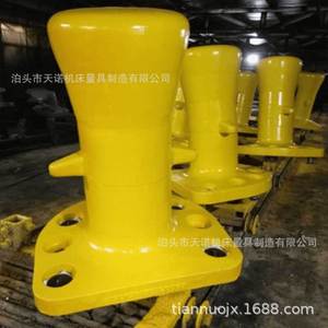 Bolardo de acero Chock Steel 100T para amarre marítimo en puertos y yates - Product Image 4