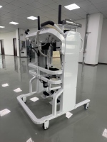 Exosquelette robotique motorisé portable pour l'entraînement à la marche des membres inférieurs, destiné aux cliniques de réadaptation hospitalière et à la récupération neurologique