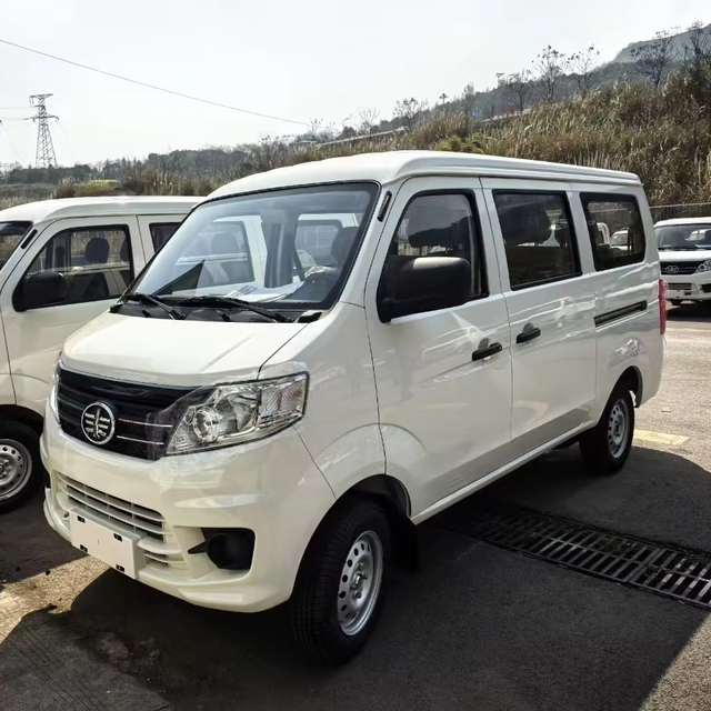 High Quality Mini Bus Durable FAW M3 Minivan Cargo Van for Sell Well.