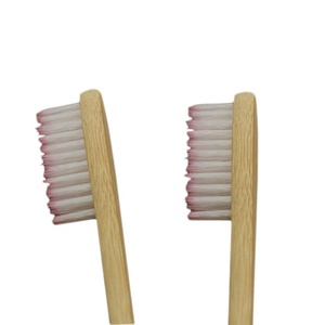 La meilleure brosse <span class=keywords><strong>à</strong></span> <span class=keywords><strong>dents</strong></span> en bambou économique et nouvelle, douce pour <span class=keywords><strong>les</strong></span> poils - Product Image 4