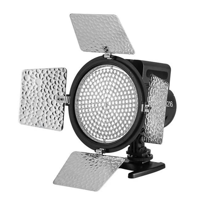 Hot Sales YONGNUO YN216 3200K-5500K LED Video Light With 4 Color Plates for DSLR Camera Video Light Photographic Lighting