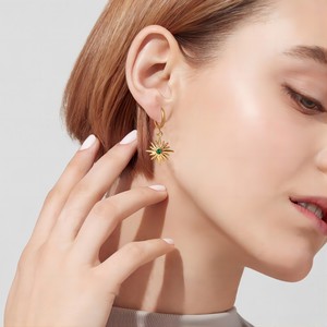 Pendientes Colgantes de Estrella Estilo Retro Europeo Americano, Acero Inoxidable Chapado en Oro de 18K con Piedras Naturales, Pendientes Circulares - Product Image 3