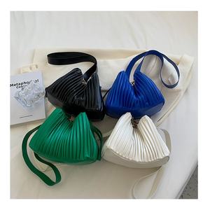 Mode plissé luxe femmes sac à main PU Messenger sac 2022 sacs à main pour dames - Product Image 1