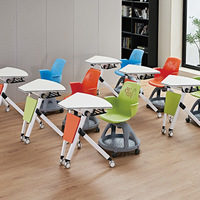 Tables et chaises de formation modulaires multi-personnes connectables et pliables, design trapézoïdal pour salles de classe intelligentes, matériau en verre