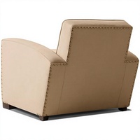 Fauteuil contemporain en peau de mouton avec pieds en bois et dossier à tiges pour salon et salle à manger, taille et couleur personnalisables
