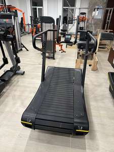 피트니스 제조업체 트레이닝 장비 유산소 운동 기구 커브드 트레드밀 경사각 조절 기능이 있는 편안한 운동용 런닝머신 - Product Image 6