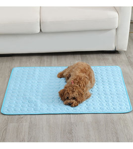 Fábrica impermeable transpirable Extra grande duradero perro gato estera de refrigeración verano mascota almohadilla de hielo frío - Product Image 1