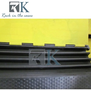 Factory Price 12/34/<b>5</b> Channel Cable Ramp Rubber Cable Protector Ramp Heavy Duty Cable Protector for Outdoor Indoor Use - Product Image 6