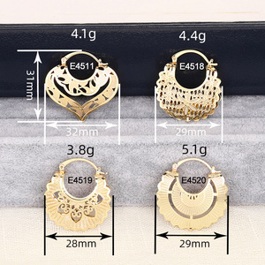 Orecchini a polsino floreali cavi da donna, eleganti gioielli alla moda con design a fiore in stile bohémien - Product Image 4