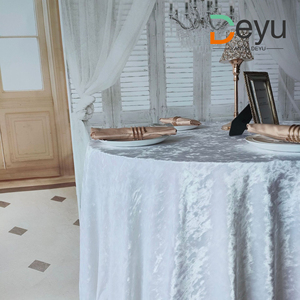 Vente en gros <span class=keywords><strong>nappe</strong></span> en velours floral écrasé blanc ivoire or gris plusieurs couleurs en option - Product Image 1