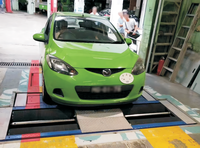 Ligne de test de véhicule SHINELY 4-en-1 système de test de rouleau de voiture essieu (charge) test de poids suspension de frein et testeur de dérapage latéral