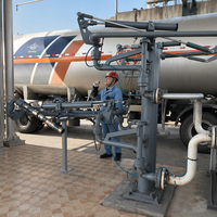 Bras de chargement biphase gaz-liquide à chargement par le bas, bras de chargement scellé pour le chargement de camions-citernes en terminal pétrochimique