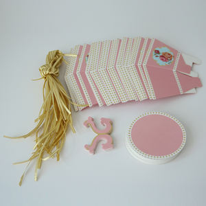 Diseño único de la taza de té en forma de caramelo Muffin Macaron caja de embalaje de la decoración del Partido de cajas para regalo de Bob con cinta - Product Image 4