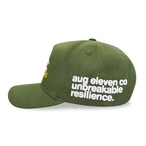 Casquette de baseball verte de luxe avec logo brodé et fermeture en cuir métallique, style tendance, pour softball et golf, directement de l'usine chinoise - Product Image 1