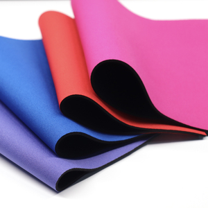 Neopren Özelleştirilebilir Kloropren Kauçuk Su Geçirmez Rüzgar Geçirmez UV Dayanımlı Baskılı Neopren Kumaş - Product Image 6