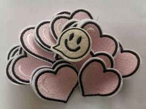 Patchs brodés en forme de cœur roses de 6 cm en polyester, faits à la main, à coudre, pour la décoration des vêtements, marque <span class=keywords><strong>JSB</strong></span> - Product Image 3