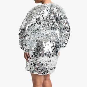 เดรสปาร์ตี้แบบพันตัว แขนยาว คอวีลึก ประดับเลื่อม ไซส์พลัส สไตล์วันหยุด รุ่นใหม่ล่าสุด - Product Image 2