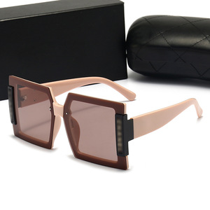<span class=keywords><strong>Lunettes</strong></span> de soleil polarisées carrées à monture intégrale pour femme, style tendance, haute protection TAC, pour la conduite et les activités de plein air - Product Image 2