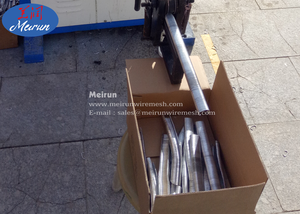 Machine de fabrication d'agrafes de fil en forme de U pour machine d'agrafes de tissu - Product Image 4