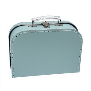 Caja de Cartón Rígido con Forma de Maleta Azul Claro con Asa para Regalos y Manualidades - Product Image 4
