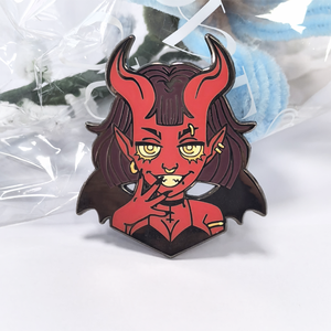 Épingles en émail dur à paillettes d'insigne en métal de conception d'anime personnalisée de haute qualité - Product Image 4