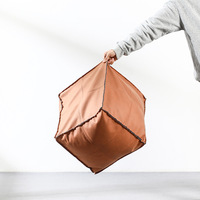 Pouf cube moderne en cuir réglable de 48 cm, rembourrage EPP, personnalisable, multicolore, pliable, repose-pieds de chambre à coucher – Vente en gros