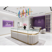 Vitrine à bijoux en verre personnalisée à éclairage LED Bijouterie Comptoir de magasin de bijoux de luxe Vitrine de présentation Design