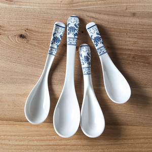Cucharas de melamina Xiangyuan, cucharas de arroz creativas de estilo retro, cucharas de sopa de porcelana azul y blanca para restaurantes y hoteles. - Product Image 3